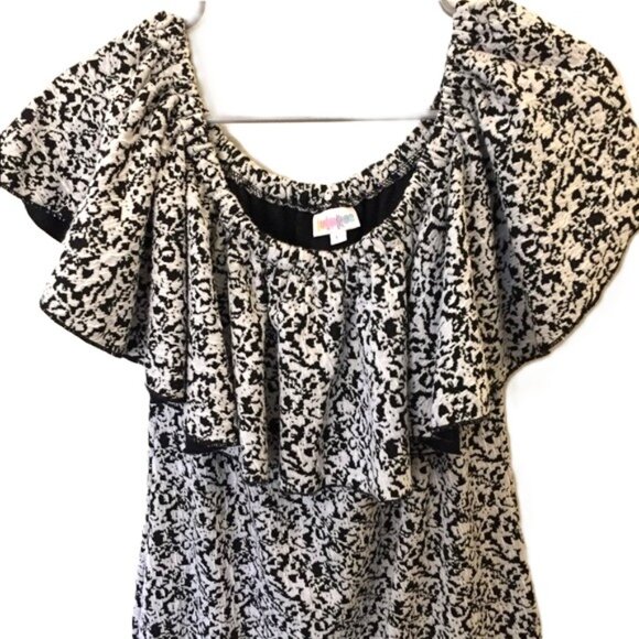 LuLaRoe Cici Dress Large Bodycon Ruffle Flounce Bohemian Artsy Black White - Picture 1 of 4